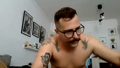MILO MIAMI online show from 07-20-26, 10:07