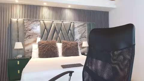 Michael online show from 02-26-26, 07:46