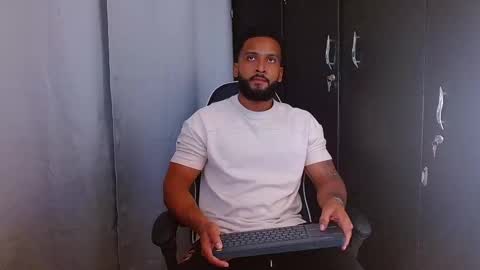 maximo online show from 02-08-26, 03:21