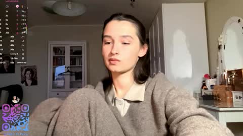 Emily online show from 02-05-26, 02:33