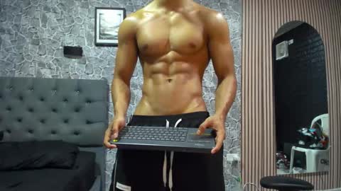 Snapshot of michael_torres15 chatting on 09-21-25, 10:22 michael_torres15 online show from 09-21-25, 10:22