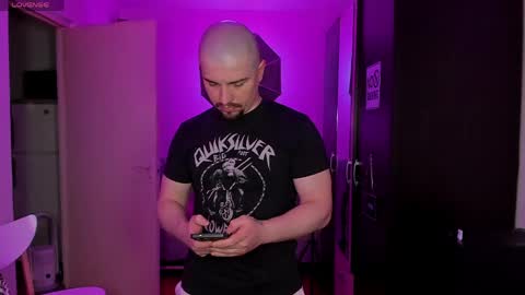 Michael online show from 04-21-26, 02:56