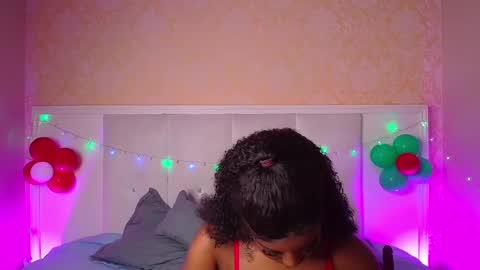Snapshot of michaelacox chatting on 12-30-24, 07:11 Michel online show from 12-30-24, 07:11