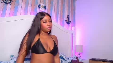 Snapshot of michaelacox chatting on 01-19-25, 12:06 Michel online show from 01-19-25, 12:06