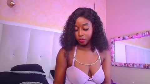 Snapshot of michaelacox chatting on 03-03-25, 07:17 Michel online show from 03-03-25, 07:17