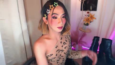 michaelagoddess online show from 11-05-25, 10:54
