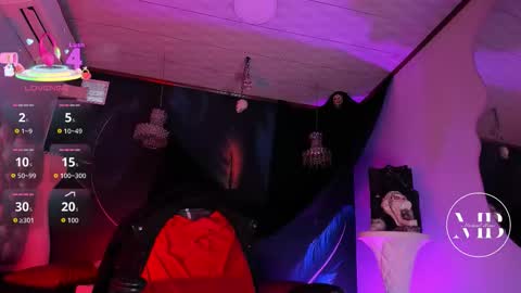 Michael online show from 10-25-25, 03:18