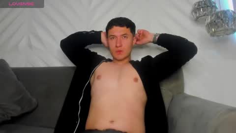 MichaelConnor  online show from 12-21-24, 12:06