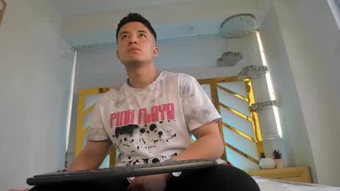 MichaelConnor  online show from 02-07-25, 11:56