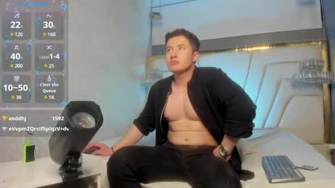 MichaelConnor  online show from 02-23-25, 05:29