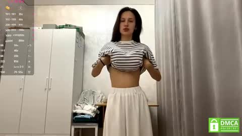 Snapshot of michaeleanidi chatting on 07-25-26, 04:26 Milana online show from 07-25-26, 04:26