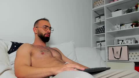 MichaelEvansx online show from 12-02-24, 08:11