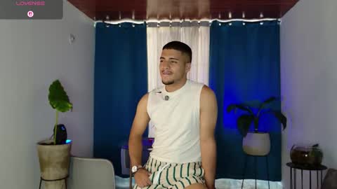 Snapshot of michel_g22 chatting on 10-22-25, 07:57 michel g22 online show from 10-22-25, 07:57