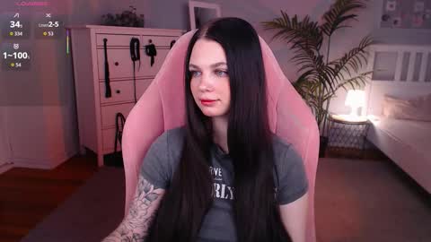 Kate online show from 10-22-25, 01:17