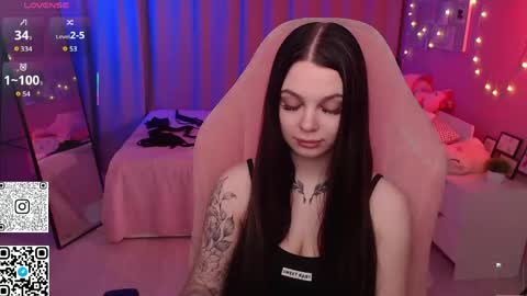 Snapshot of michela_fruet chatting on 05-23-26, 01:11 Kate online show from 05-23-26, 01:11