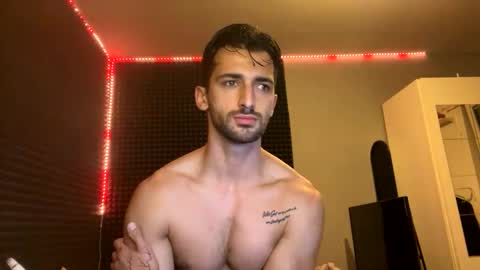 Snapshot of michelemagnetico chatting on 09-12-25, 09:48 michelemagnetico online show from 09-12-25, 09:48