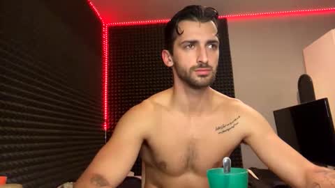 Snapshot of michelemagnetico chatting on 10-04-25, 11:36 michelemagnetico online show from 10-04-25, 11:36