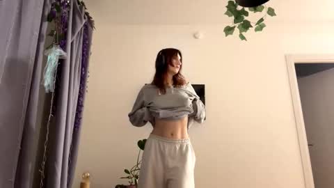 Mary online show from 12-21-25, 12:29