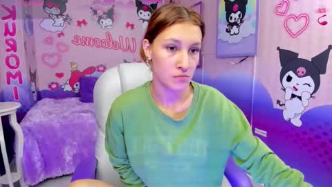 Snapshot of michell__petit_ chatting on 09-24-25, 11:57 michell__petit_ online show from 09-24-25, 11:57