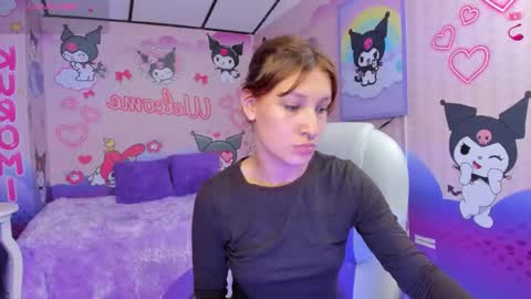 Snapshot of michell__petit_ chatting on 09-25-25, 11:36 michell__petit_ online show from 09-25-25, 11:36