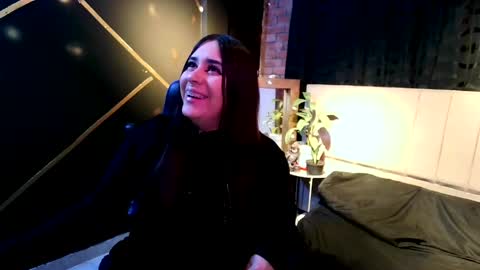 Snapshot of michell_h chatting on 05-08-26, 04:51 Nani online show from 05-08-26, 04:51