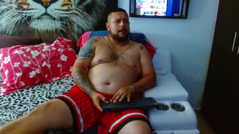 Snapshot of michell_myers chatting on 01-28-25, 02:43 michell_myers online show from 01-28-25, 02:43