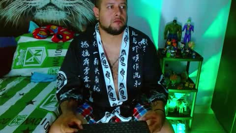 michell_myers online show from 12-17-25, 01:06