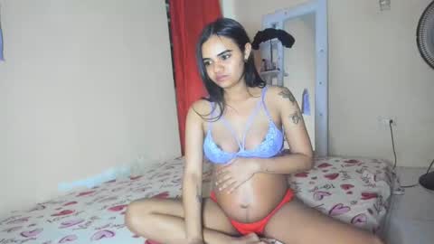 Snapshot of michell_smiths chatting on 04-18-26, 01:20 michell_smiths online show from 04-18-26, 01:20