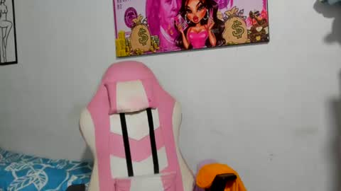 Snapshot of michell_smiths chatting on 07-19-26, 05:55 michell_smiths online show from 07-19-26, 05:55