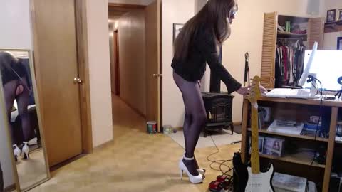 Snapshot of michelle209 chatting on 05-26-26, 10:22 Michelle online show from 05-26-26, 10:22