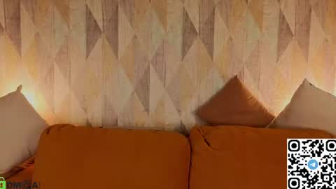 Snapshot of michelle_blond chatting on 07-12-26, 01:07 michelle_blond online show from 07-12-26, 01:07