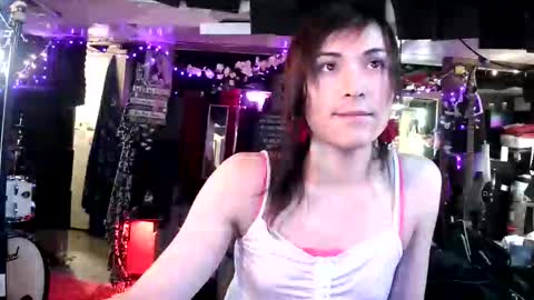 michelle_flowers online show from 11-11-25, 03:17