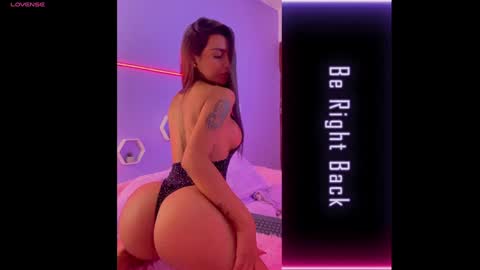 Snapshot of michelle_madson_ chatting on 01-20-25, 04:34 michelle_madson_ online show from 01-20-25, 04:34