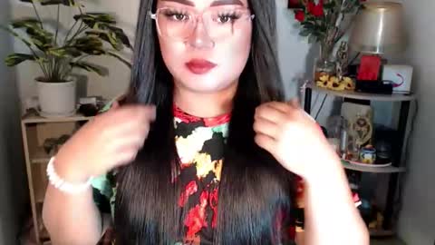 Snapshot of michellechannelxxx chatting on 09-24-25, 07:12 Michelle online show from 09-24-25, 07:12