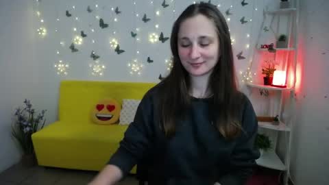 Snapshot of michellee11 chatting on 04-23-26, 11:20 Michel online show from 04-23-26, 11:20