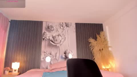 Snapshot of michellepreston_ chatting on 04-19-26, 11:53 michellepreston_ online show from 04-19-26, 11:53