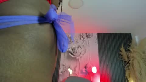 Snapshot of michellepreston_ chatting on 07-12-26, 12:07 michellepreston_ online show from 07-12-26, 12:07