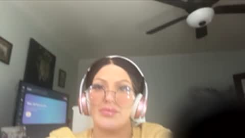 Urbaybee23 online show from 02-06-26, 10:40