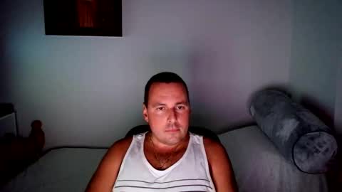 Snapshot of micic3 chatting on 06-08-26, 01:28 micic3 online show from 06-08-26, 01:28