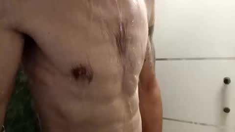 Snapshot of mickavis1975 chatting on 01-17-26, 06:44 mickavis1975 online show from 01-17-26, 06:44