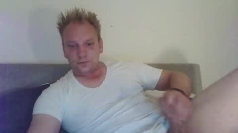 mickkxl online show from 10-20-25, 07:03