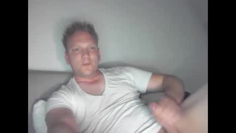 mickkxl online show from 05-04-26, 10:22