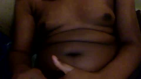 Snapshot of mickkzzx chatting on 02-13-25, 10:33 mickkzzx online show from 02-13-25, 10:33