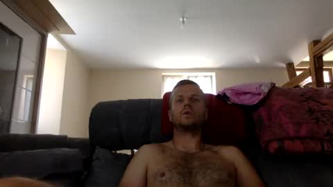 mickylove67 online show from 08-08-26, 09:11