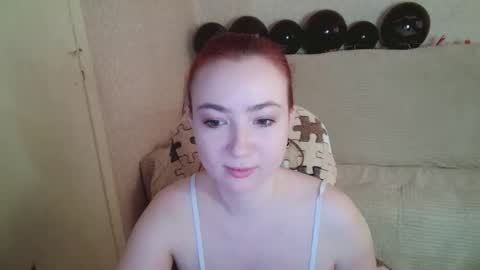 Snapshot of mickywood chatting on 11-10-25, 08:02 Micky online show from 11-10-25, 08:02