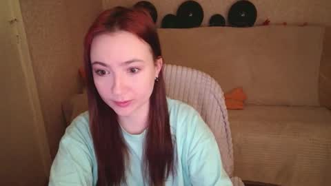 Snapshot of mickywood chatting on 12-19-25, 09:44 Micky online show from 12-19-25, 09:44