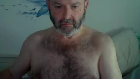 Snapshot of midhir chatting on 02-13-25, 04:07 kike online show from 02-13-25, 04:07