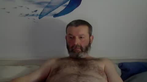 Snapshot of midhir chatting on 02-25-25, 06:09 kike online show from 02-25-25, 06:09