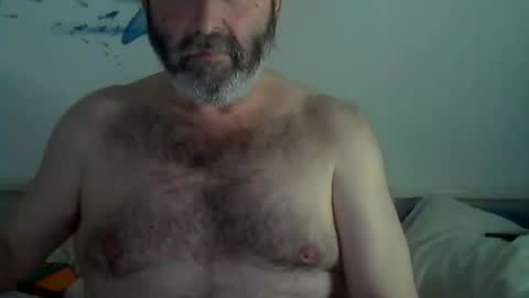 Snapshot of midhir chatting on 02-28-25, 05:37 kike online show from 02-28-25, 05:37
