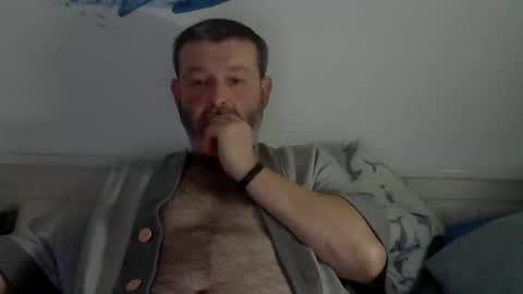 Snapshot of midhir chatting on 03-05-25, 07:17 kike online show from 03-05-25, 07:17